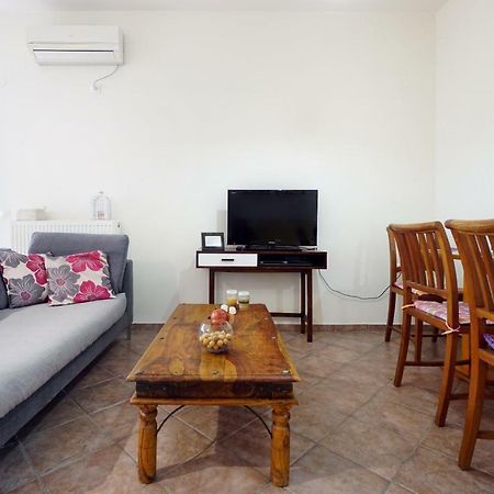 Daratsos Sunny Apartment מראה חיצוני תמונה