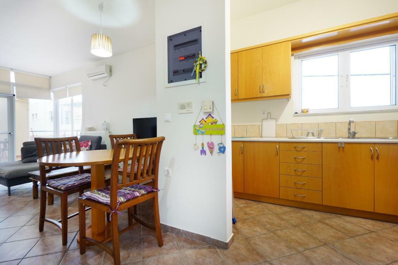 Daratsos Sunny Apartment מראה חיצוני תמונה